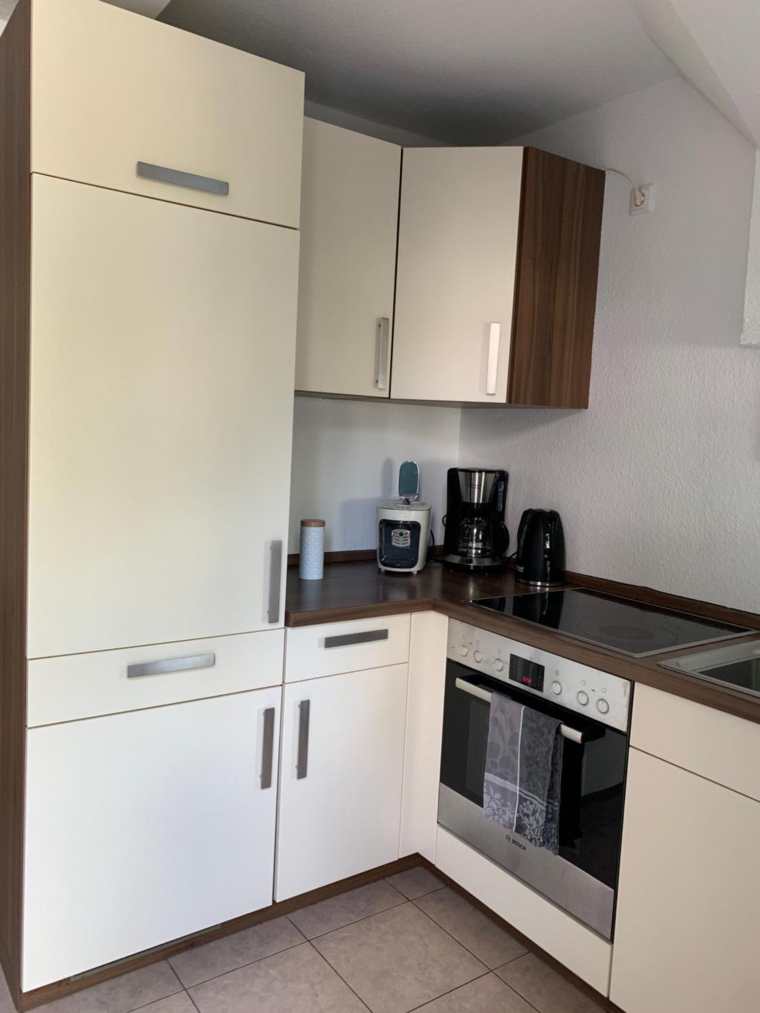 City-Apartment Mit Parkplatz & Fahrradraum! Nur 300M Zum Stadthafen Schwerin  Dış mekan fotoğraf